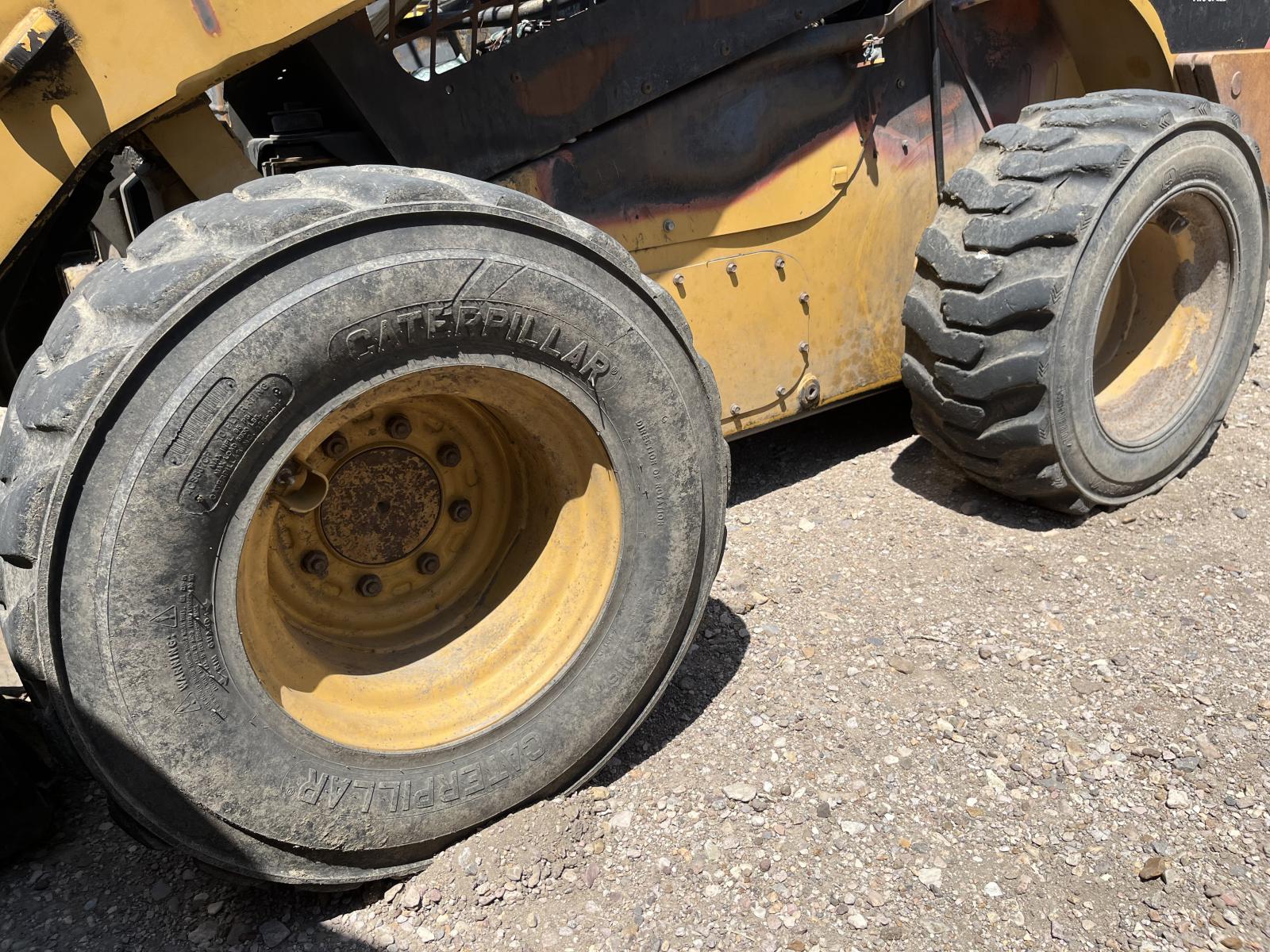 ./imagenes/INVOICE/2019/18144/CATERPILLAR 272C (7).JPG